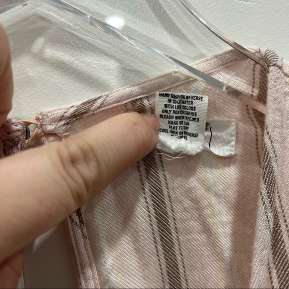 Ivy + Main Tie Front Long Sleeve Ruffle Trim Stripe Pink Romper Keyhole Back M - Picture 4 of 8